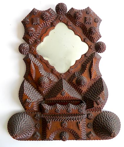 TRAMP ART HANGING COMB CASETramp