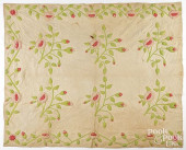 TRAPUNTO QUILT WITH FLORAL DES