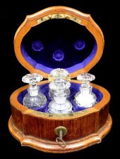 TRAVELING PERFUME BOX OR CADDY