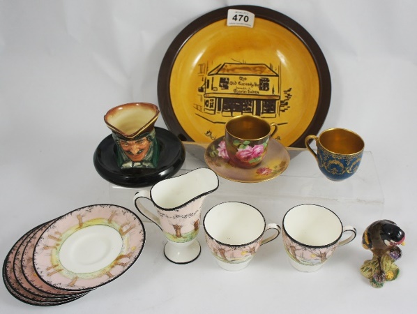 Tray comprising Royal Doulton