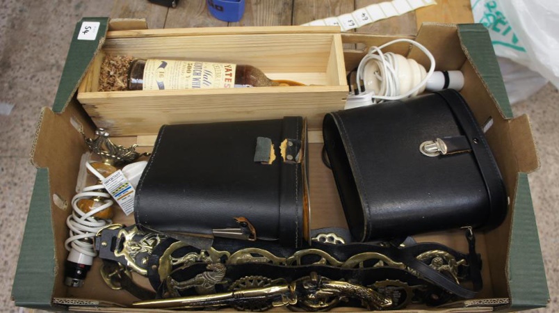 Tray comprising Various Horse