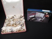 Tray lot of assorted ladies co