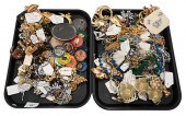 TRAY LOT OF COSTUME JEWELRYTra