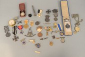 TRAY LOT OF MEDALS TO INCLUDE