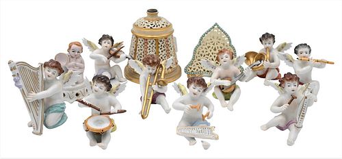 TRAY LOT OF PORCELAIN, TO INCLUDE