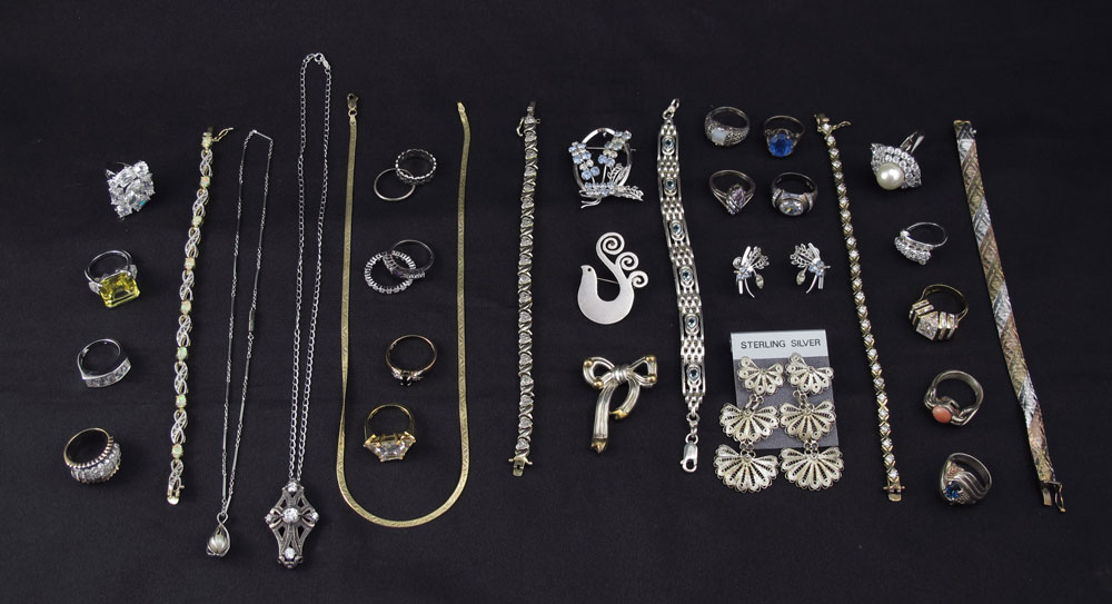 TRAY LOT STERLING JEWELRY: To