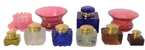 TRAY LOT TO INCLUDE SEVEN GLASS