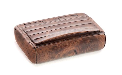 TREEN SNUFF BOXMeasures 3" wide.