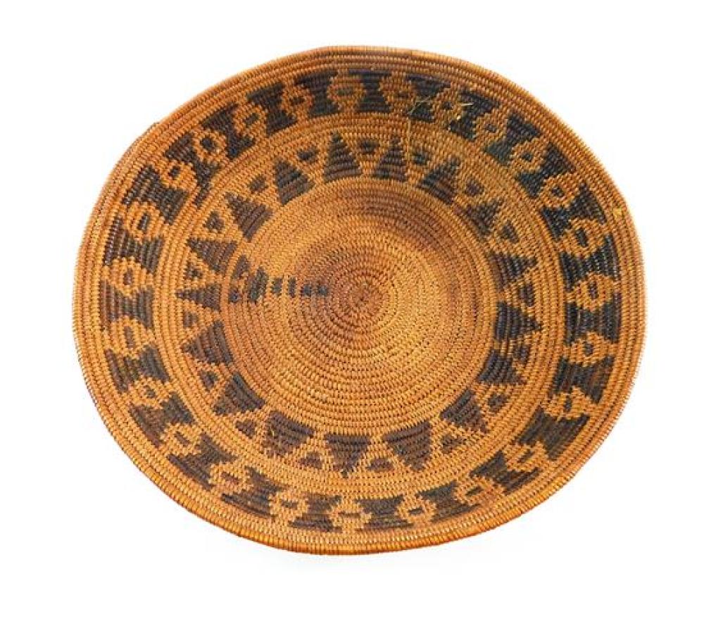 TRIBAL: NATIVE AMERICAN WOVEN TRAY,
