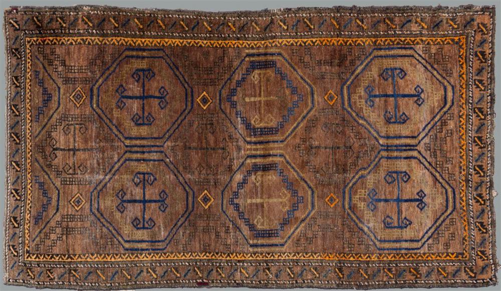 TRIBAL OCTAGONAL MEDALLION WOOL