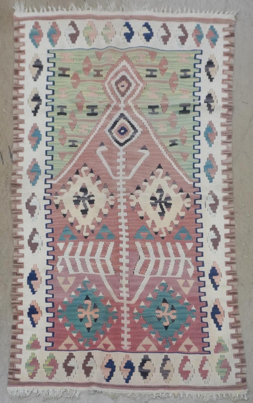 TRIBAL SCATTER RUG, 4 FT 5 IN X 2