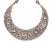 TRIBAL SILVER BIB NECKLACE<br>