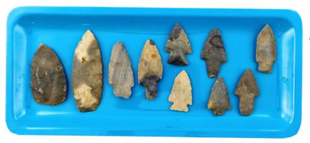 TRIBAL: TEN EARLY STONE ARROW HEADS