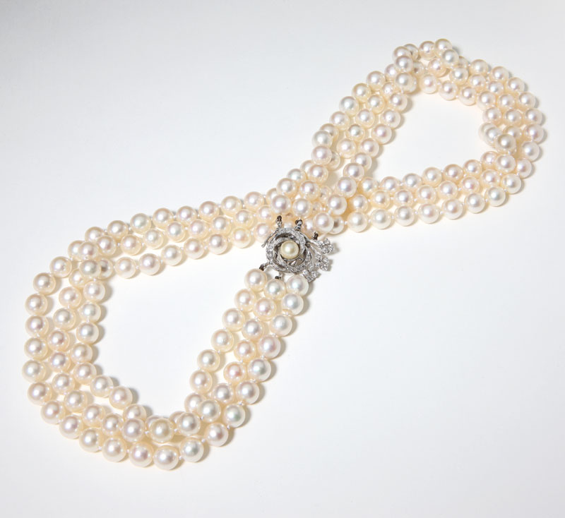Triple strand of cultured pearls