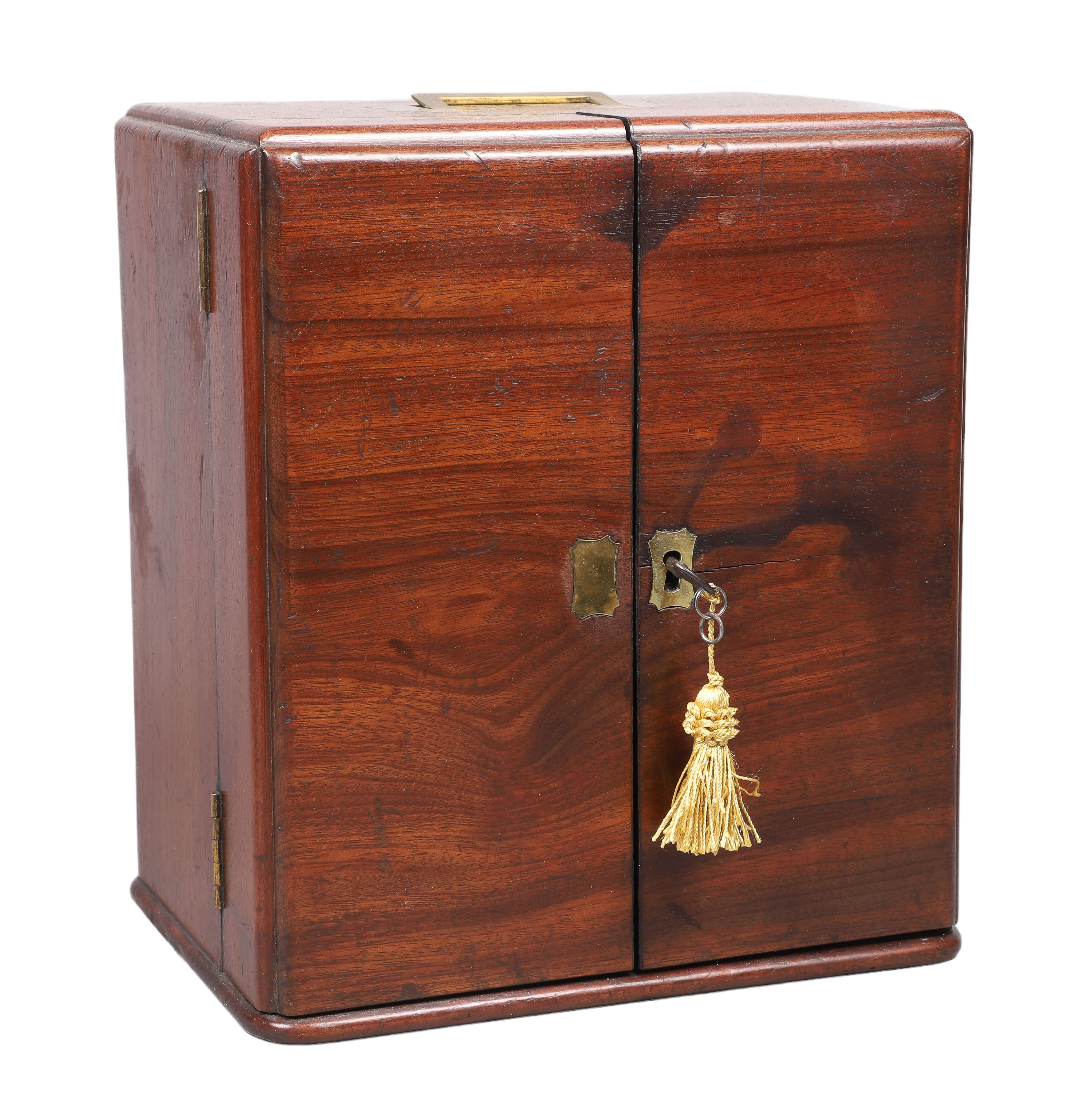 Triptych style apothecary