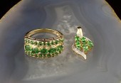 TSAVORITE AND YELLOW GOLD RING