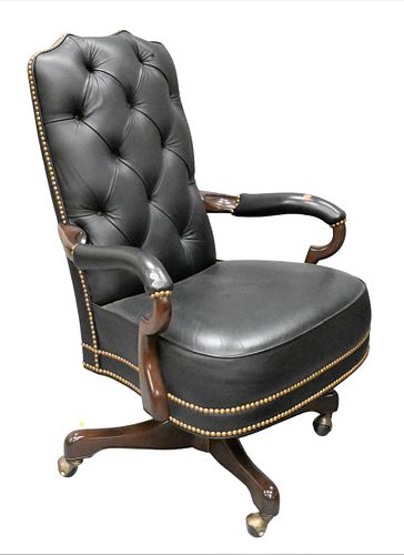 TUFTED LEATHER EXECUTIVE SWIVEL