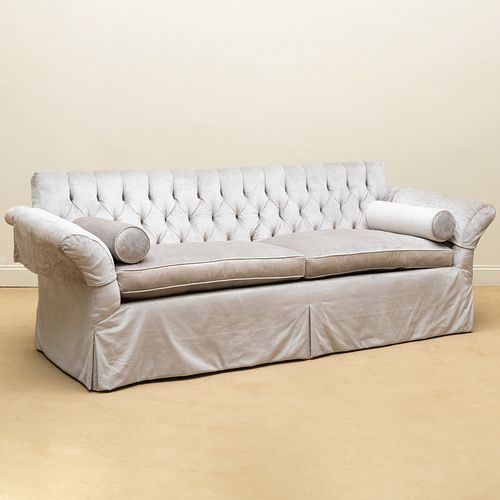 TUFTED PALE GREY VELVET SOFA35 x