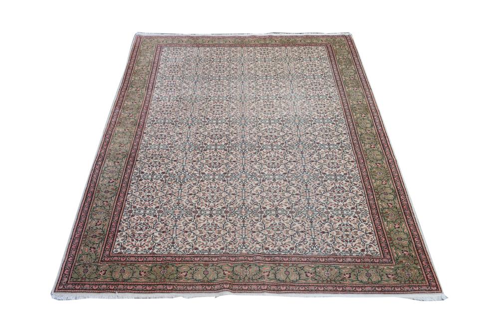 TURKISH CARPET9'10" x 6'5"