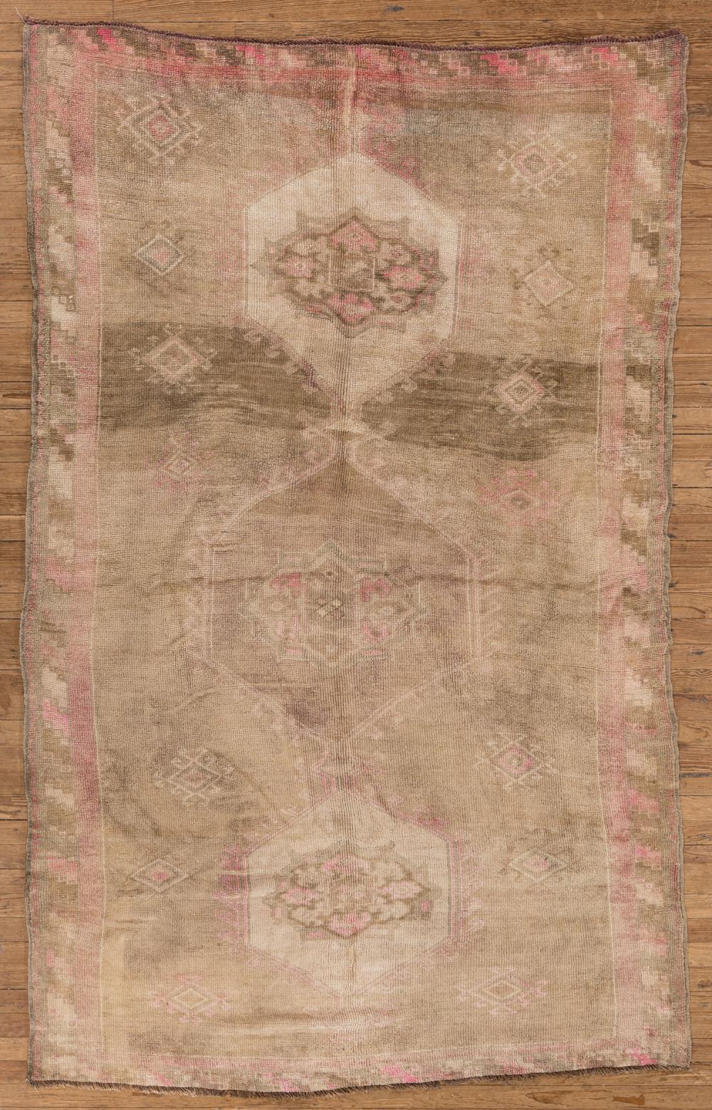 TURKISH OUSHAK CARPETTurkish Oushak