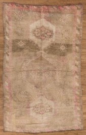 TURKISH OUSHAK CARPETTurkish O
