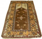 TURKISH PRAYER RUG (4'8" X 7'3