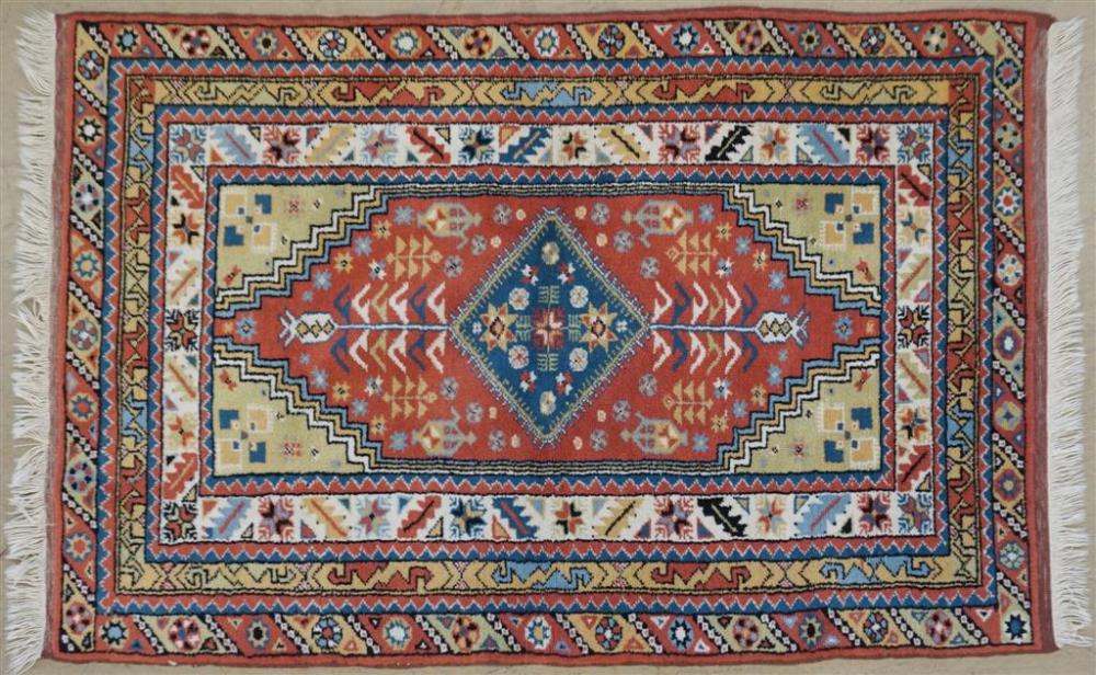 TURKISH SCATTER RUG, 4 FT 5 IN X