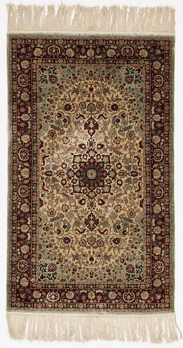 TURKISH SILK HEREKE RUGTurkish silk