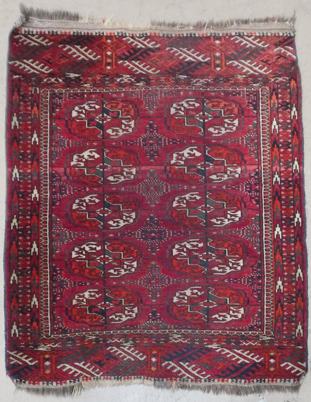 TURKOMAN BOKHARA RUG, 4 FT X 3