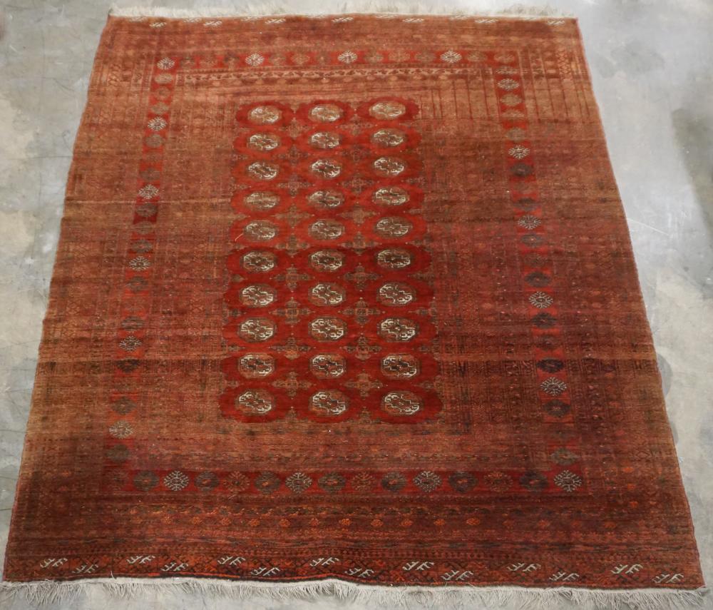 TURKOMAN BOKHARA RUG, 7 FT X 9
