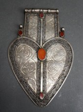 TURKOMAN SILVERED METAL ASYK W