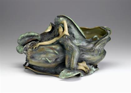 Turn-Teplitz Amphora pottery bowl
