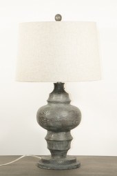 TURNED WOOD TABLE LAMP WITH SH