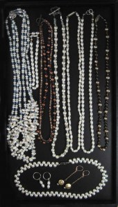 TWELVE ARTICLES OF PEARL JEWEL