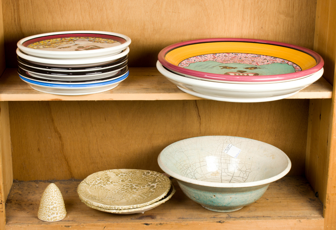 TWELVE ASSOCIATED PLATES AND