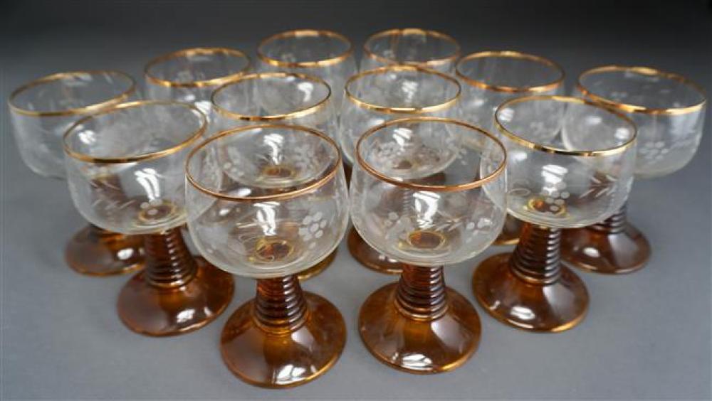TWELVE GERMAN AMBER-TO-CLEAR