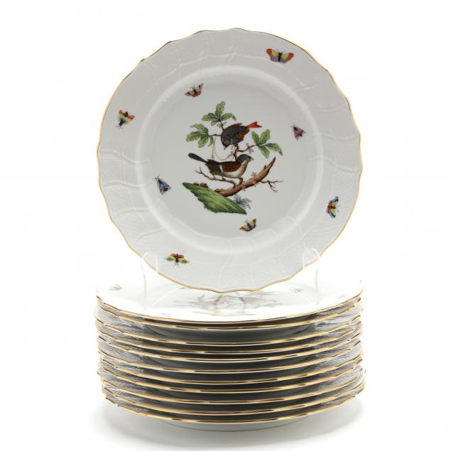 TWELVE HEREND PORCELAIN DINNER