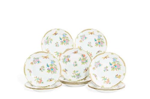 TWELVE HEREND QUEEN VICTORIA DINNER