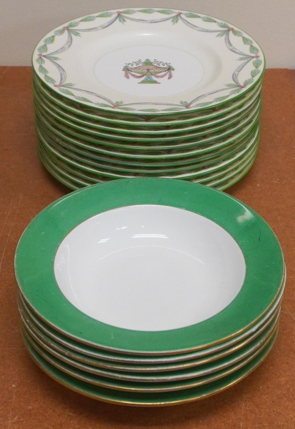 TWELVE MINTONS DESSERT PLATES AND