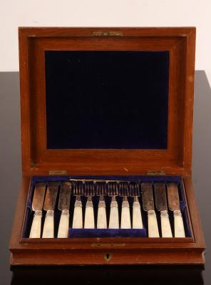 Twelve pairs of silver dessert