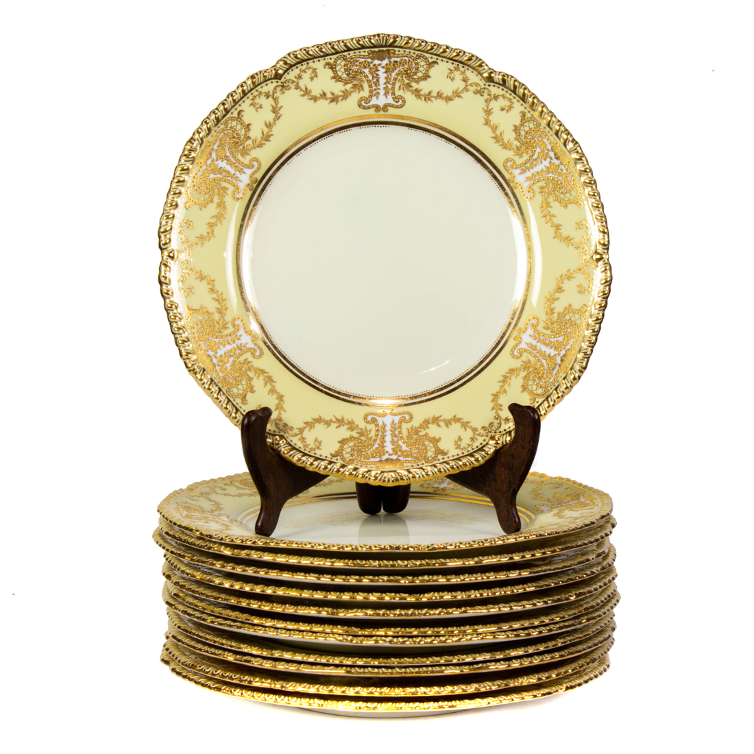 TWELVE ROYAL CROWN DERBY