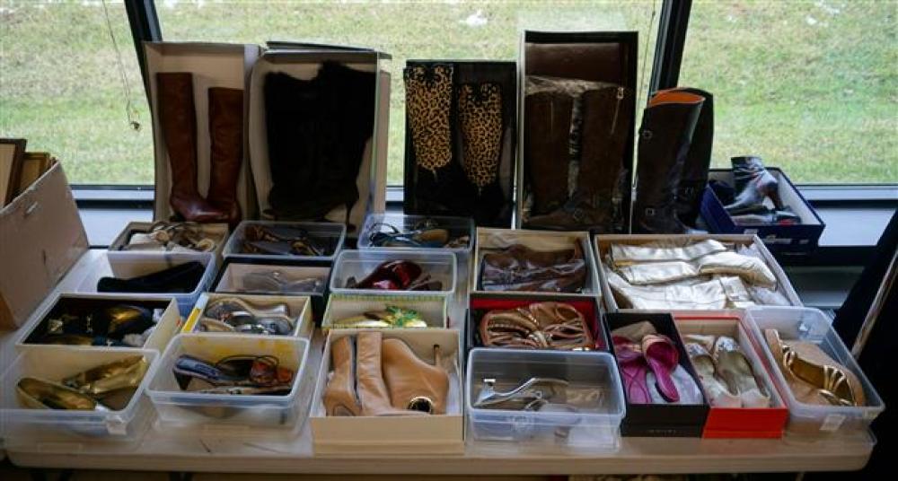 TWENTY-FIVE PAIRS WOMEN'S SHOES AND