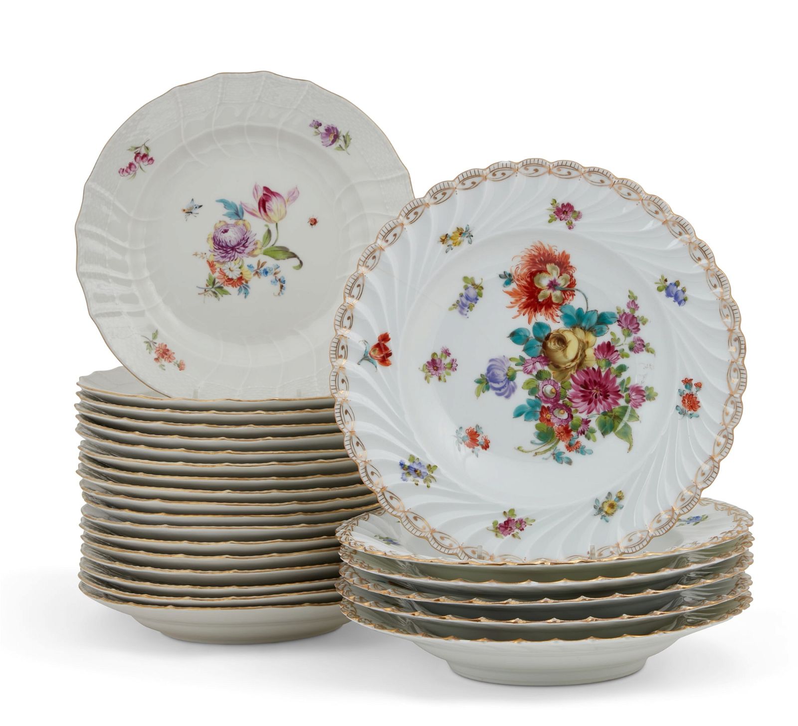 TWENTY-FOUR GERMAN PORCELAIN PLATES