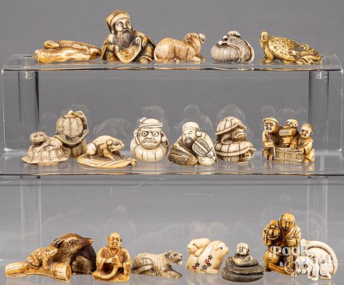 TWENTY JAPANESE CARVED BONE