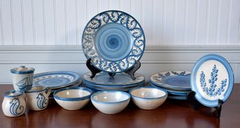 Twenty one pieces of Blue and white