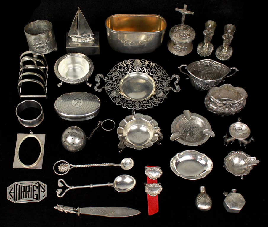 TWENTY-SEVEN SMALL SILVER AND