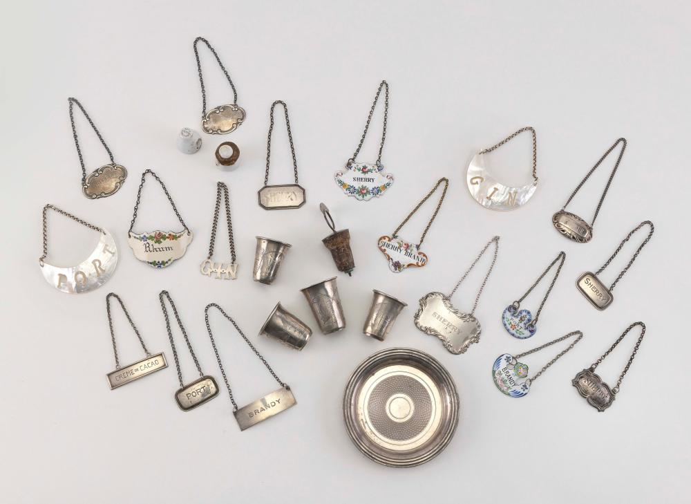 TWENTY-SIX PIECES OF BARWARE