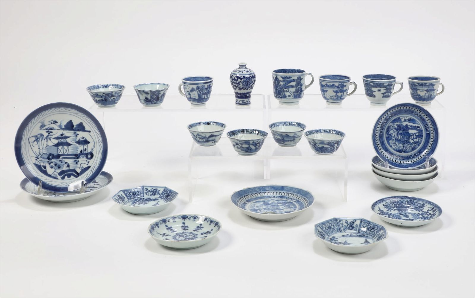 TWENTY THREE CHINESE EXPORT