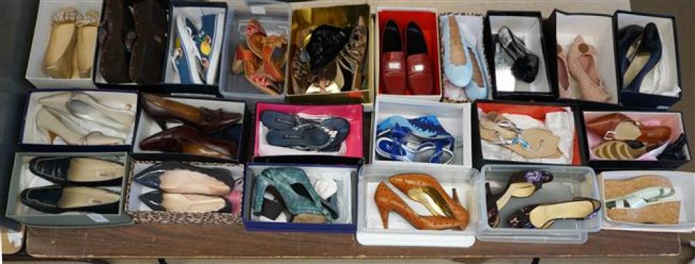 TWENTY-TWO PAIRS WOMEN'S
