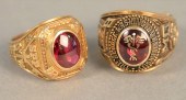 TWO 10K GOLD CLASS RINGS, 34.9